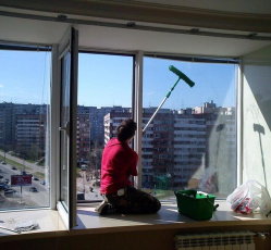 Мытье окон в однокомнатной квартире Брюховецкая